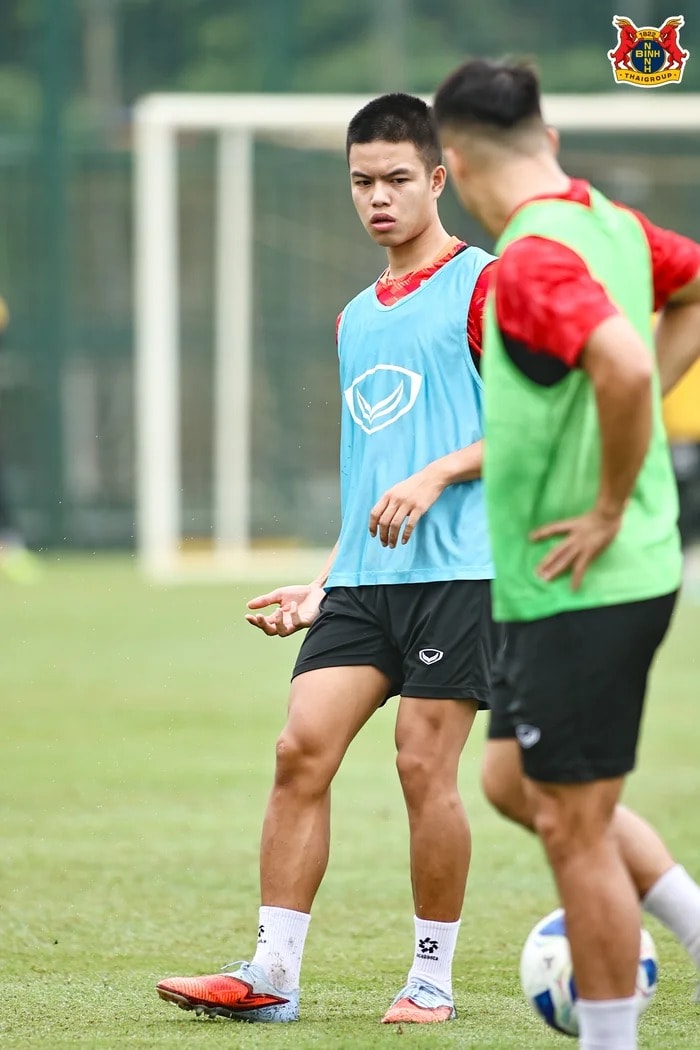 Trần Thành Trung chưa có trận đấu nào đá được 30 phút. Ảnh- Ninh Bình FC