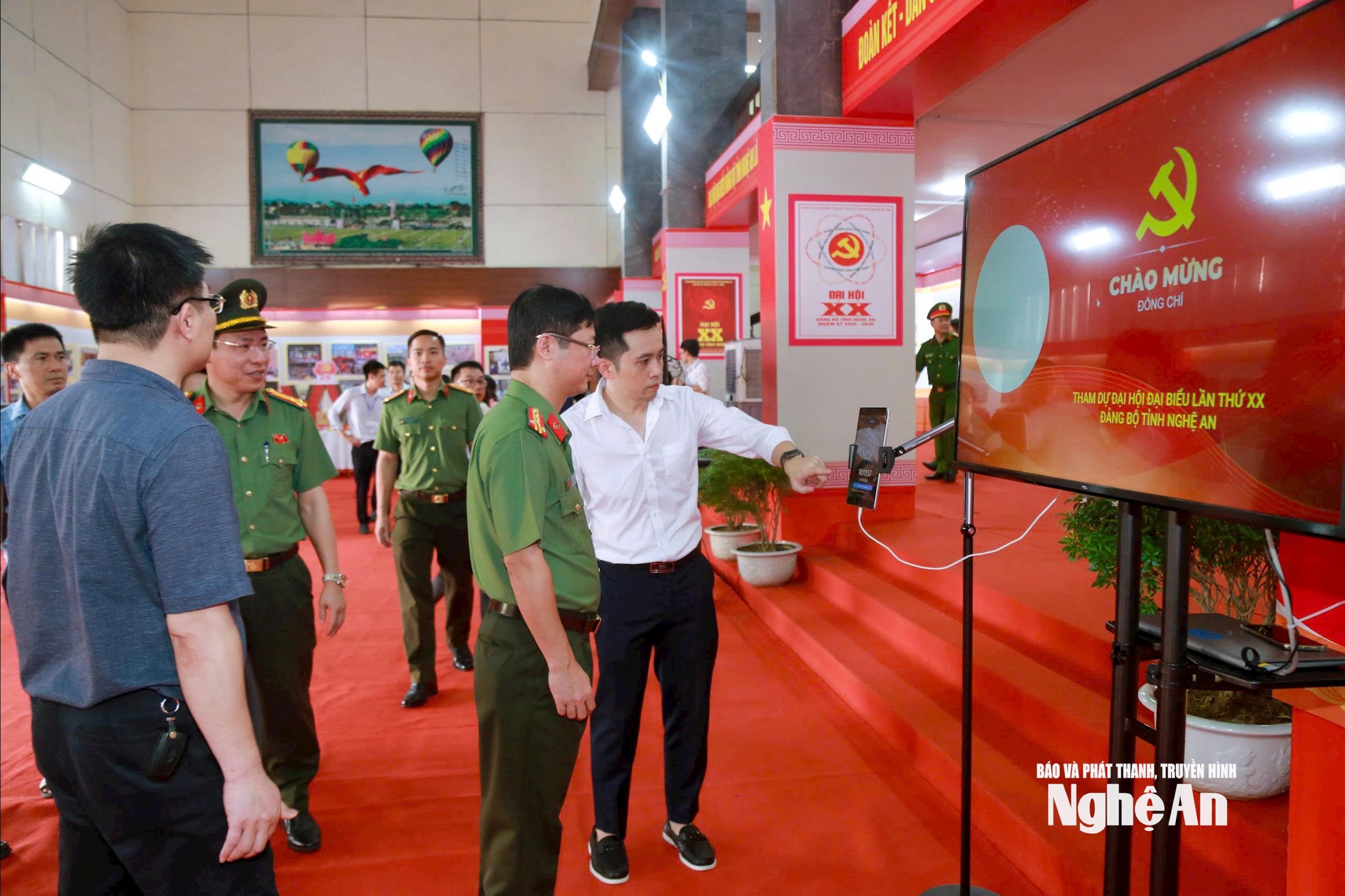 3.ảnh pv
