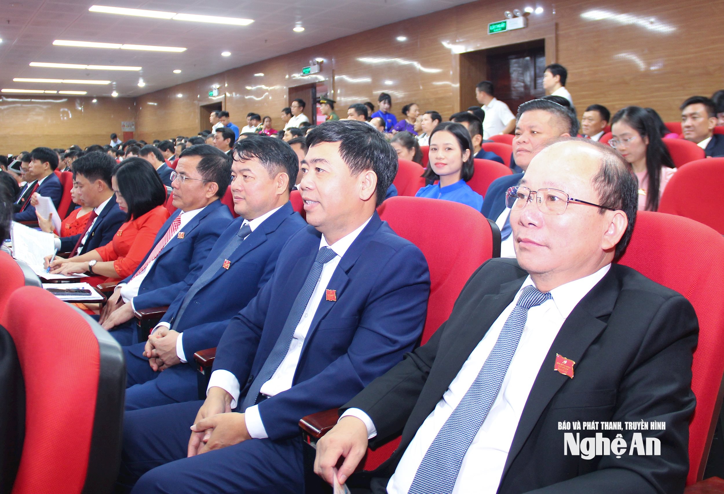 bna_ ប្រតិភូមូលដ្ឋានដែលចូលរួមសមាជ។ រូបថតរបស់ Mai Hoa