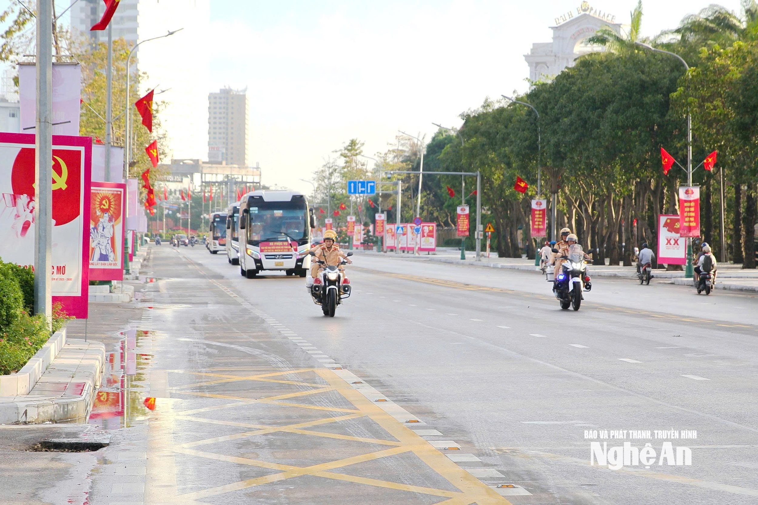2.ảnh pv