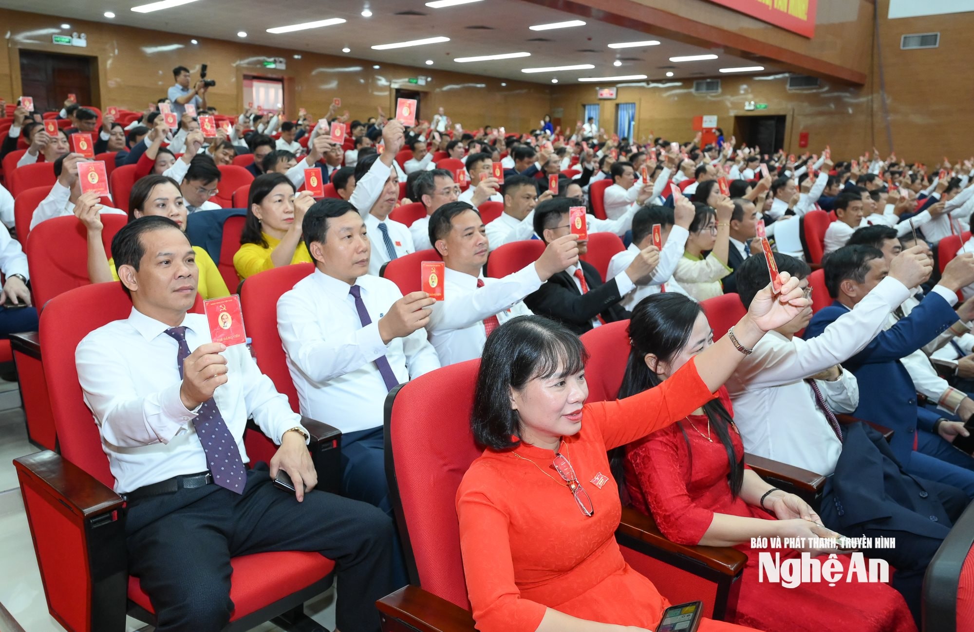 Đại hội Đảng - chiều-13