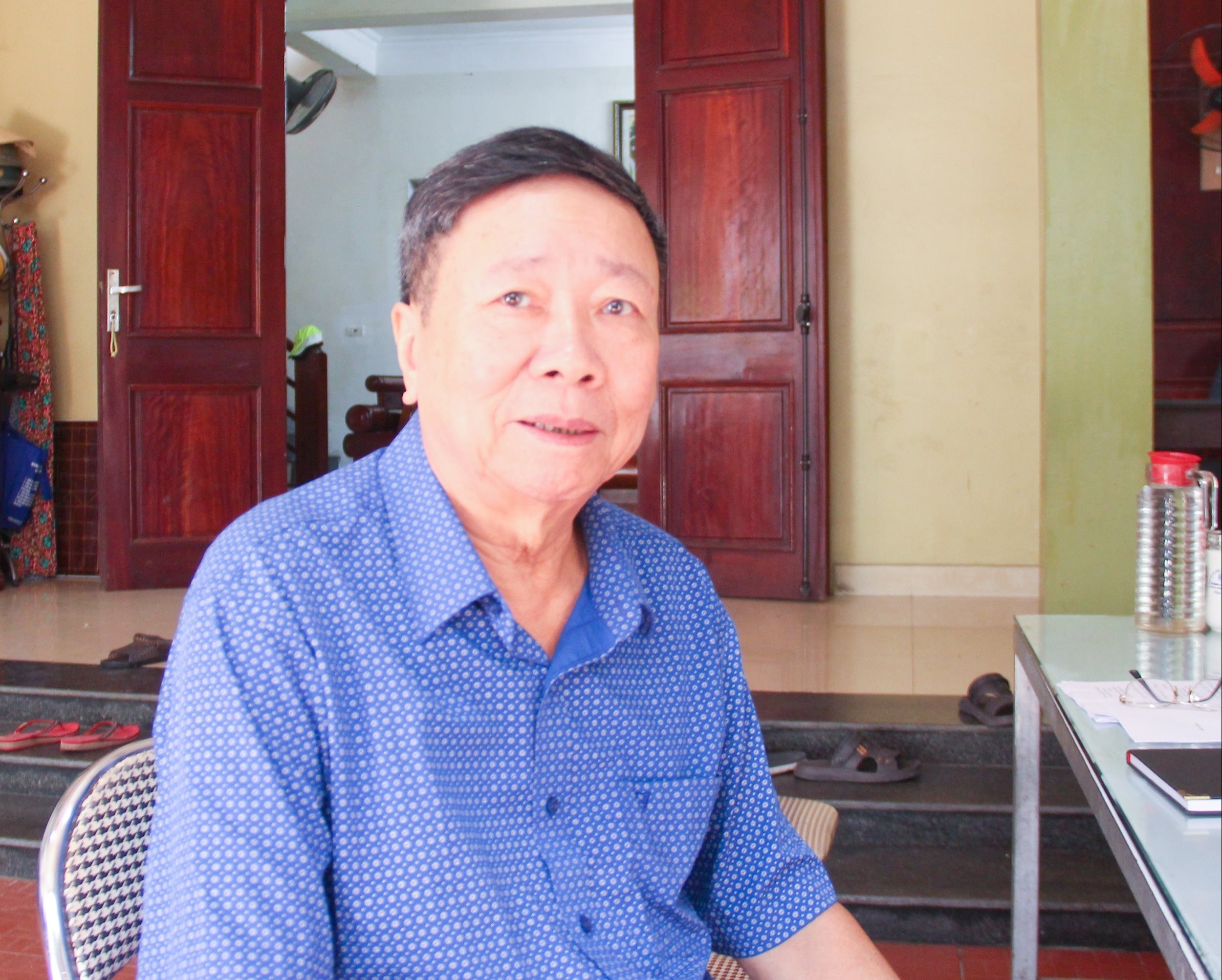 Đồng chí Hồ Đức Dịnh - Bí thư Chi bộ khối 9 - Hà Huy Tập, phường Vinh Phú.