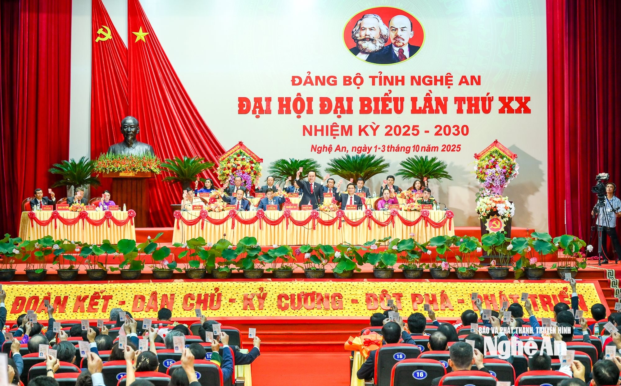 Đại hội Đảng bộ tỉnh 2025 - 2030 54