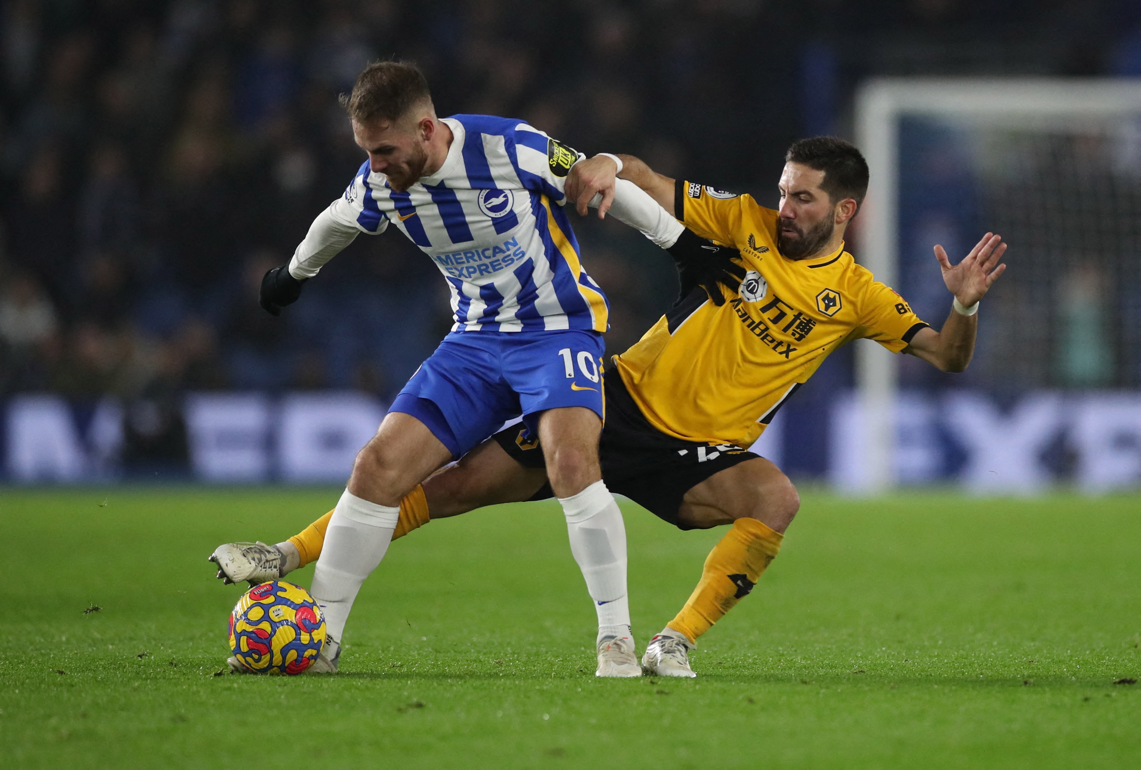 Saiss volley gives Wolves victory at struggling Brighton | Reuters