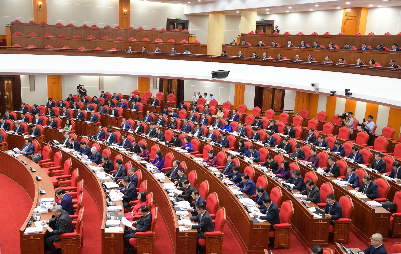 Các đại biểu dự Hội nghị lần thứ 13, Ban Chấp hành Trung ương Đảng khóa XIII.