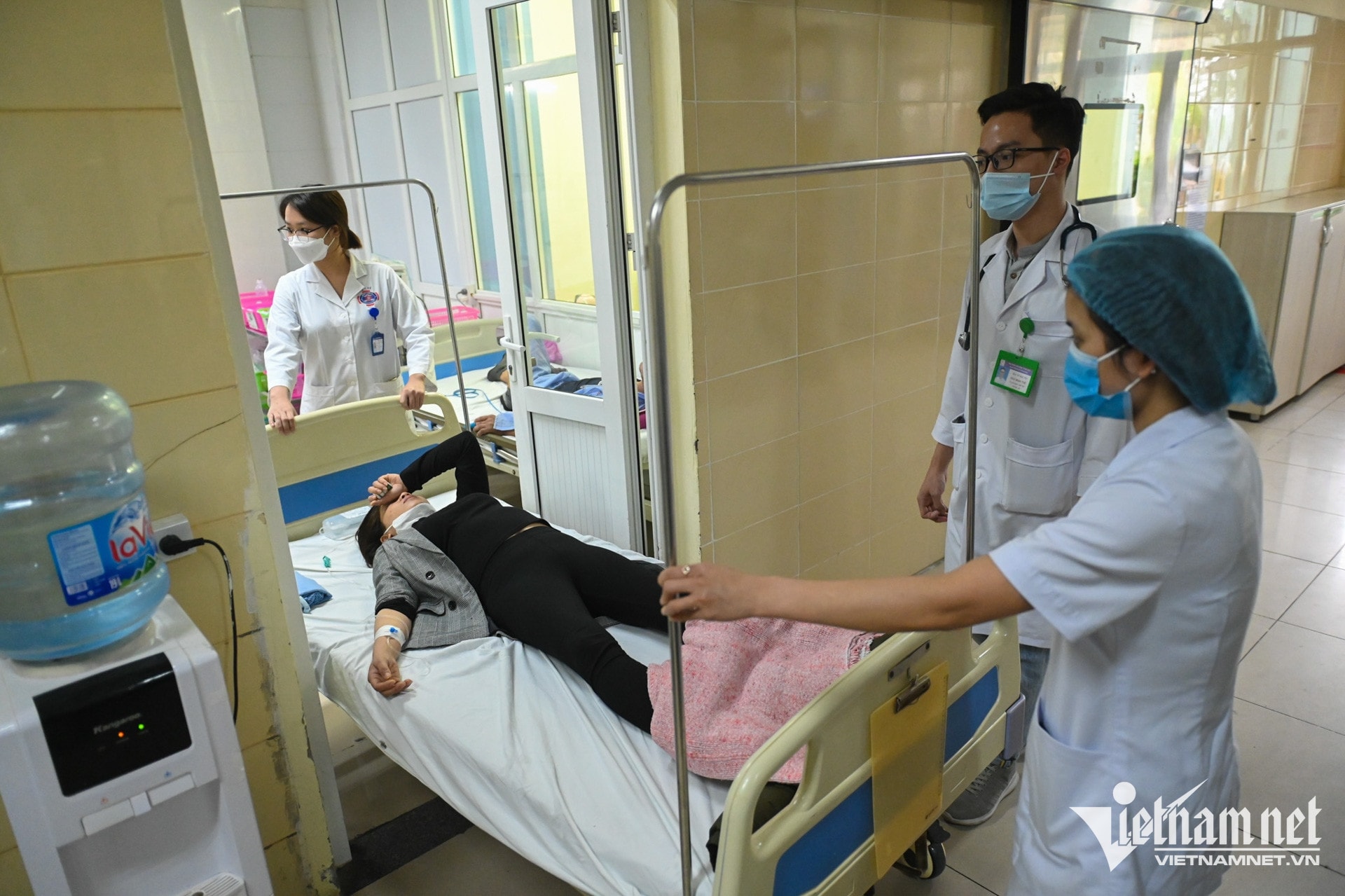 W-khám chữa bệnh (1).jpg