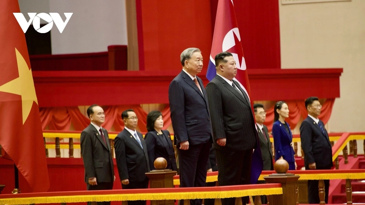 Lễ đón Tổng Bí thư Tô Lâm thăm cấp Nhà nước Cộng hòa Dân chủ Nhân dân Triều Tiên- Ảnh 1. Lễ đón Tổng Bí thư Tô Lâm thăm cấp Nhà nước Cộng hòa Dân chủ Nhân dân Triều Tiên- Ảnh 1.