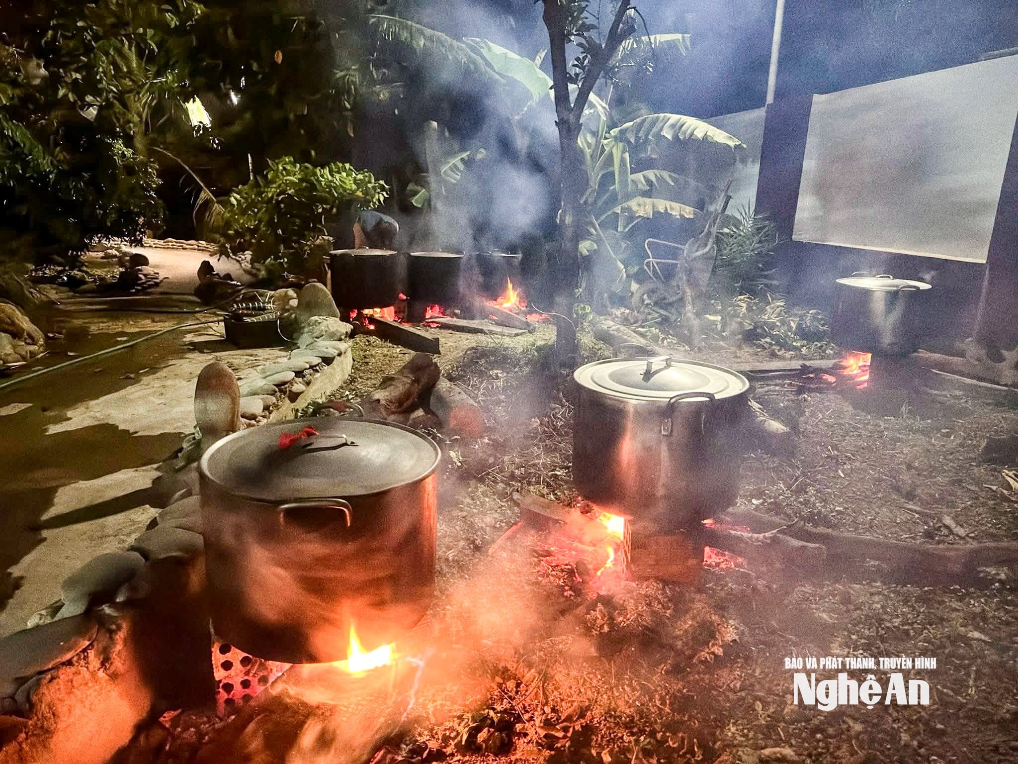 đỏ lửa