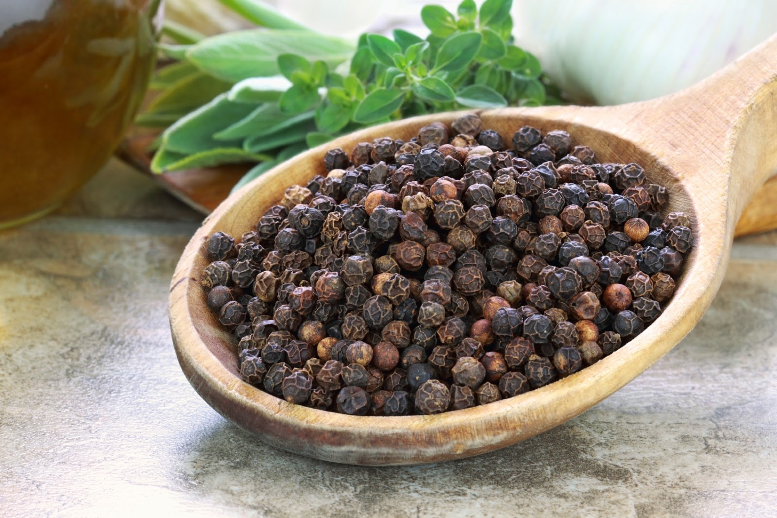 Giá tiêu hôm nay 13/10/2025: Dự báo có thể tăng lên mức 151.000 - 152.000 đồng/kg