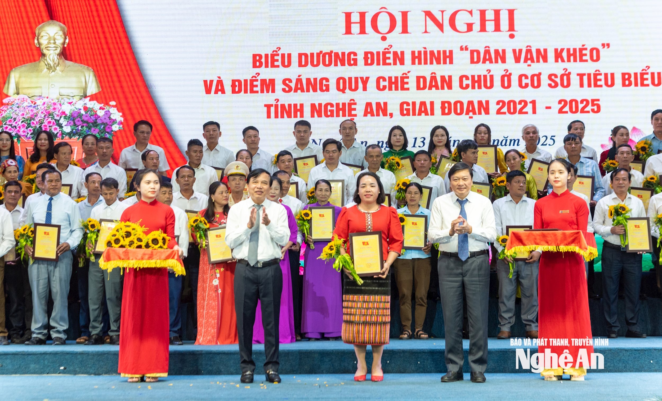 Hội nghị dân vận_6