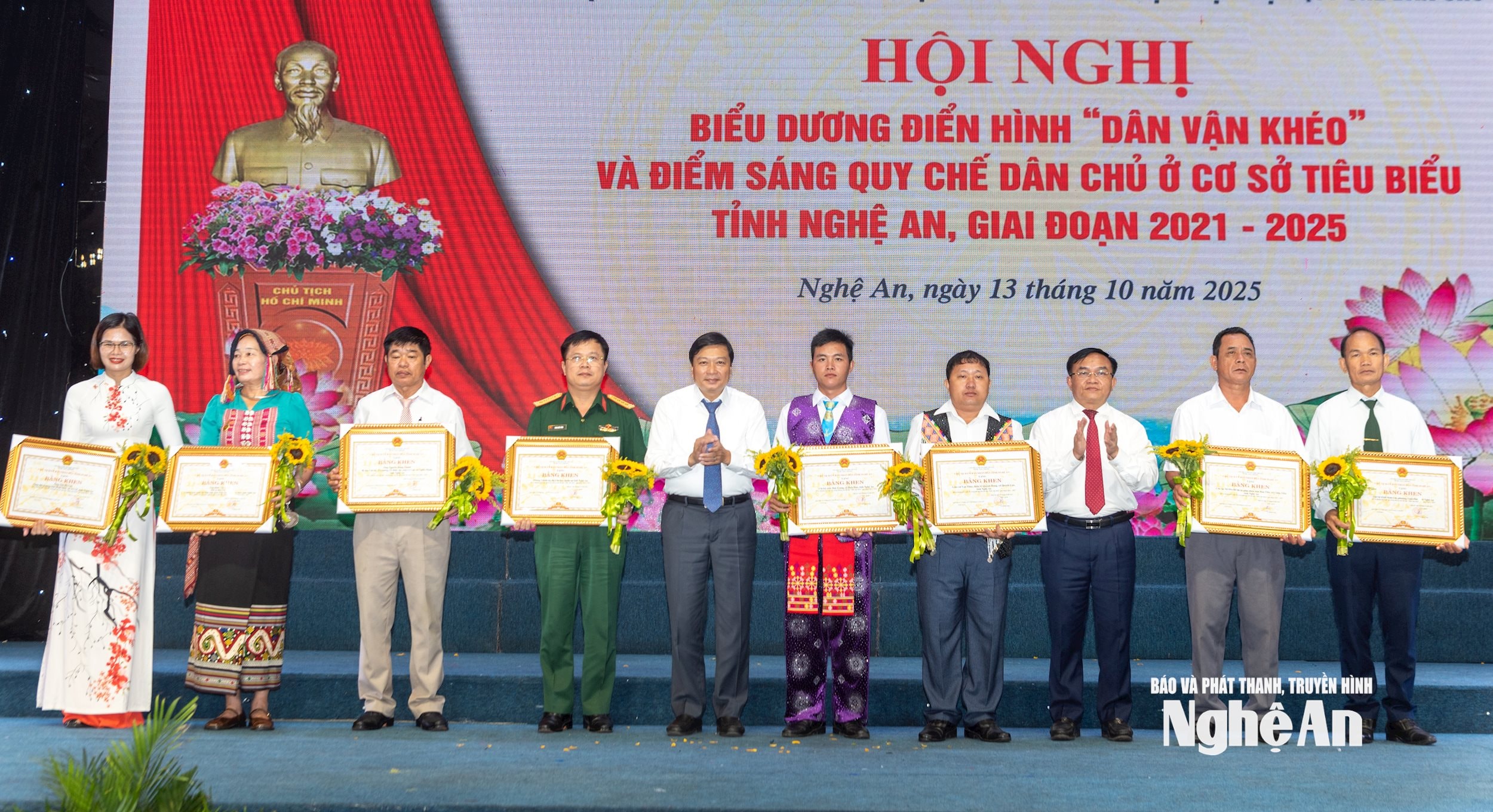 Hội nghị dân vận_7