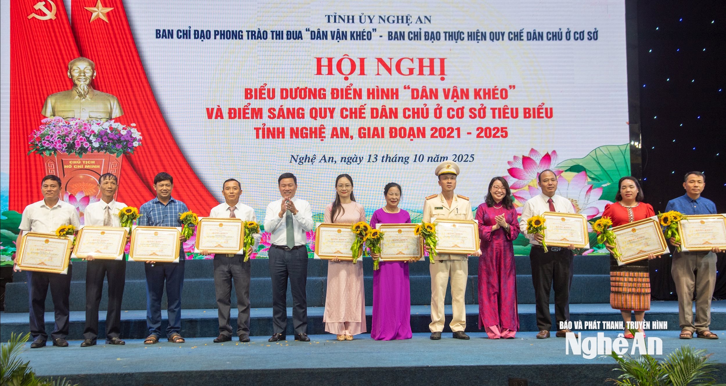 Hội nghị dân vận_8