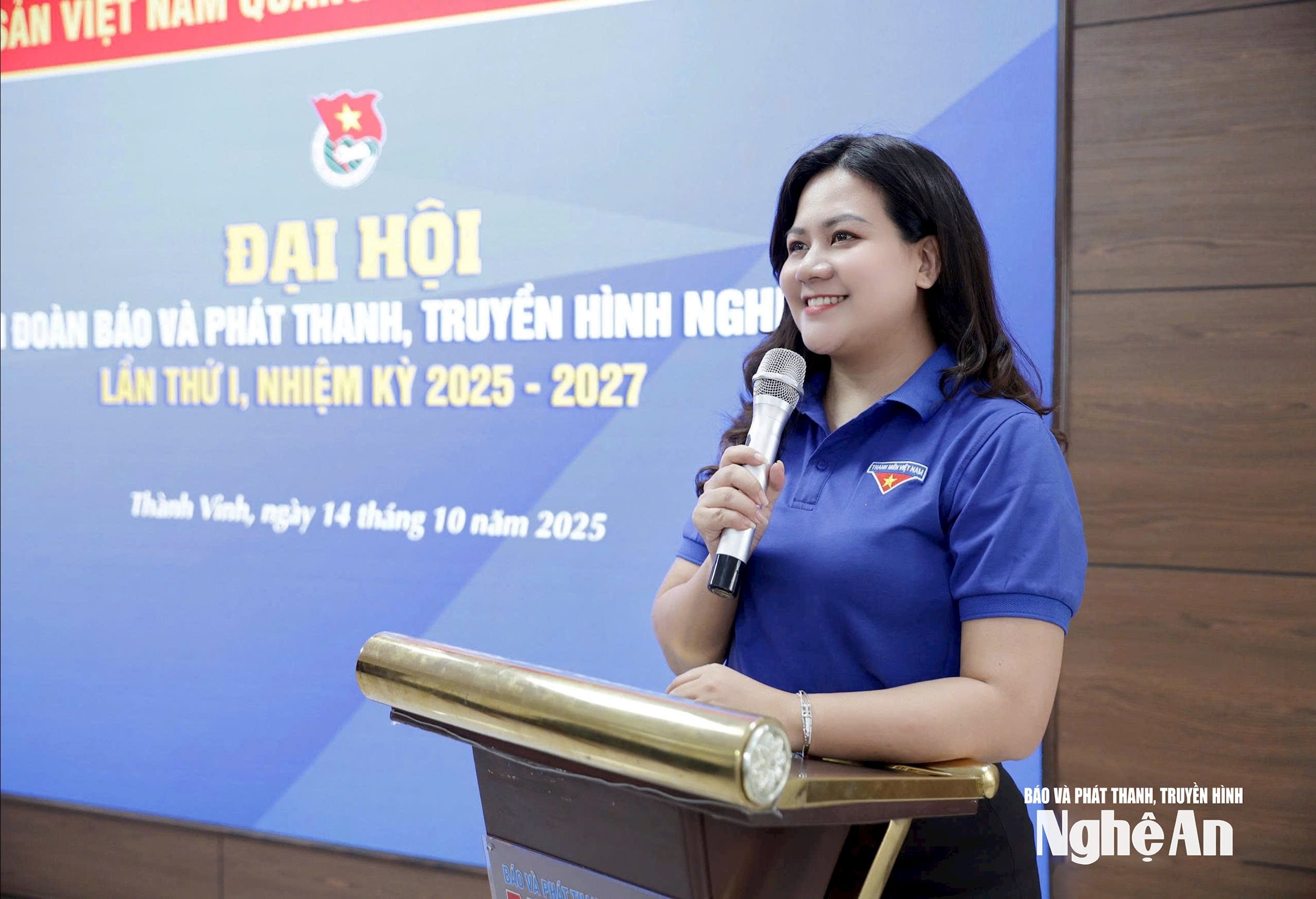 Soudruh Nguyen Thi Hang - tajemník Svazu mládeže promluvil na sjezdu. Foto: Huu Ho