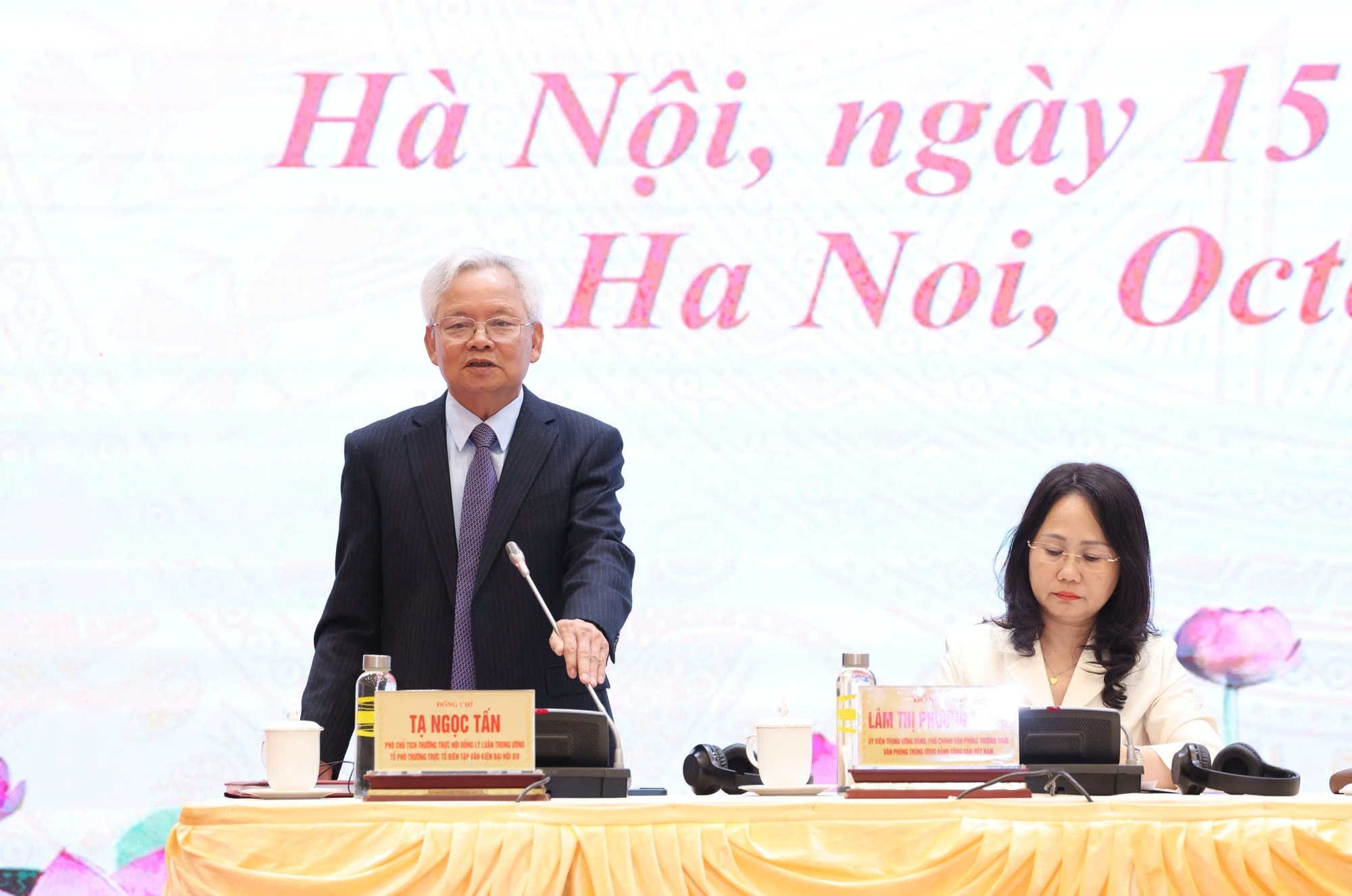 Họp báo quốc tế công bố dự thảo các Văn kiện trình Đại hội XIV của Đảng- Ảnh 3.