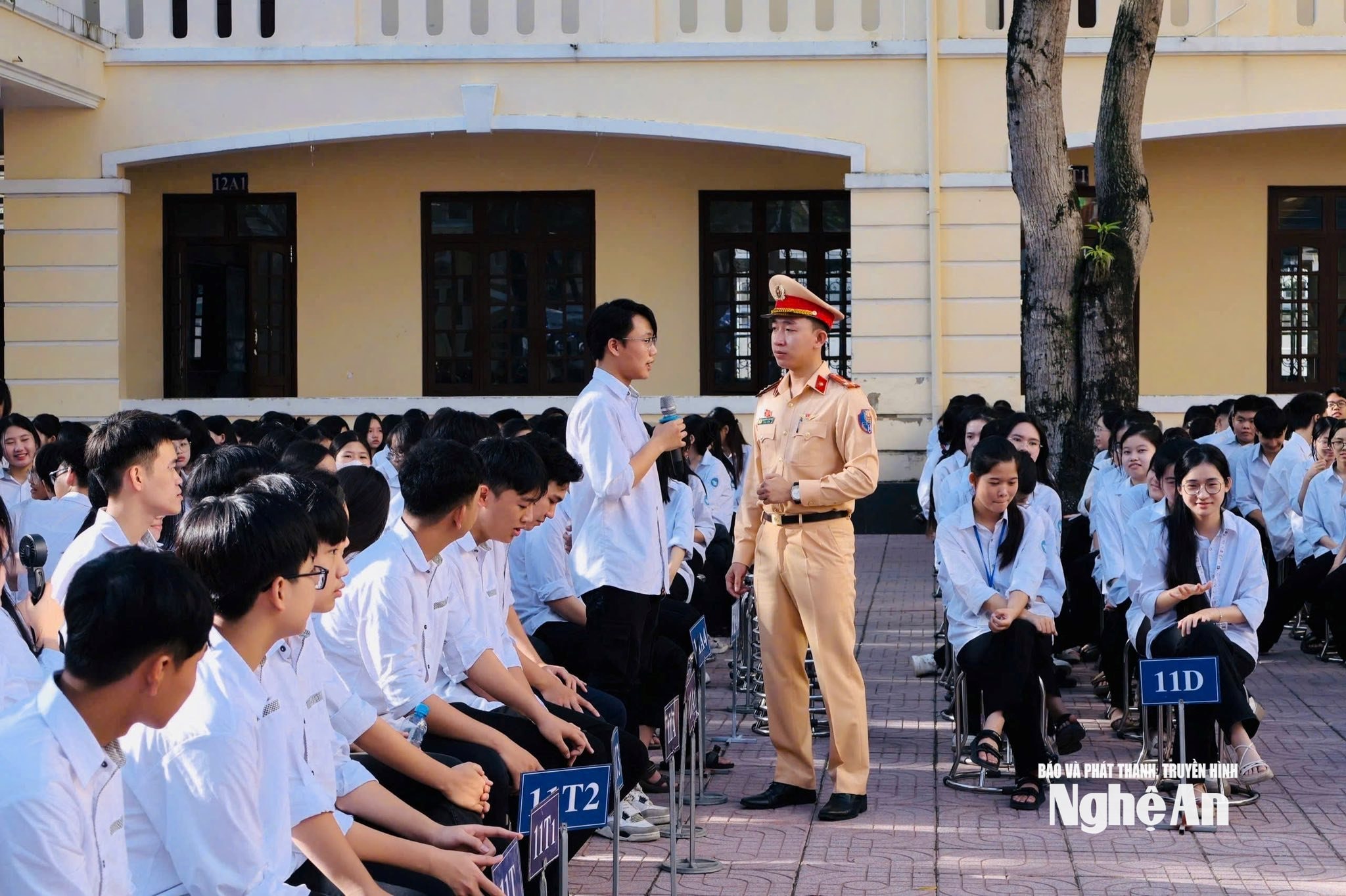 Một hoạt động ngoại khóa của học sinh Trường THPT Lê Viết Thuât. Ảnh - NTCC