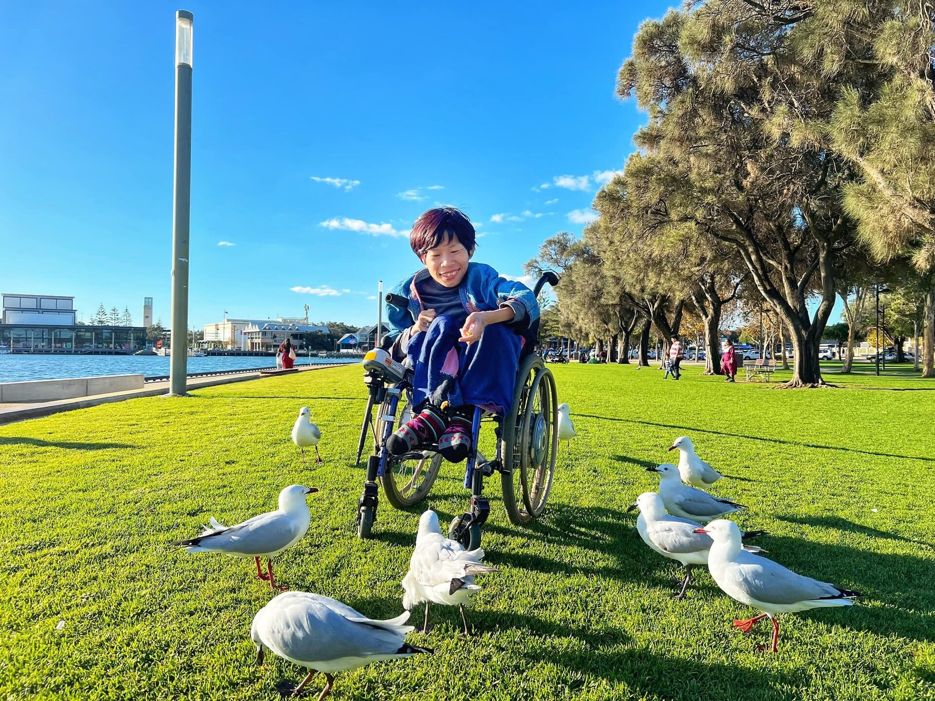 Có khi là ở phương trời xa thẳm ở nước ngoài