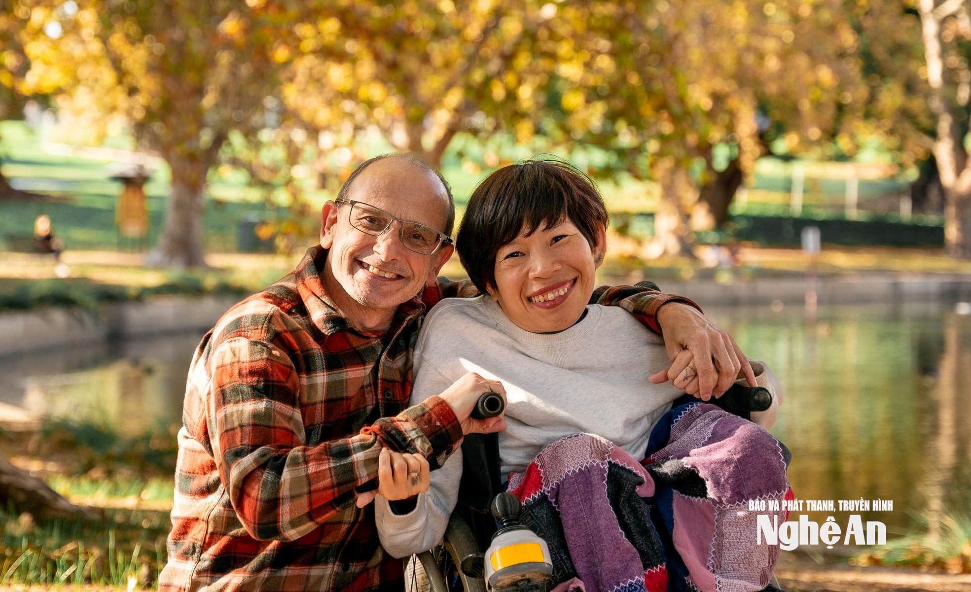 Vân và Neil, luôn là những phút giây rạng rỡ.