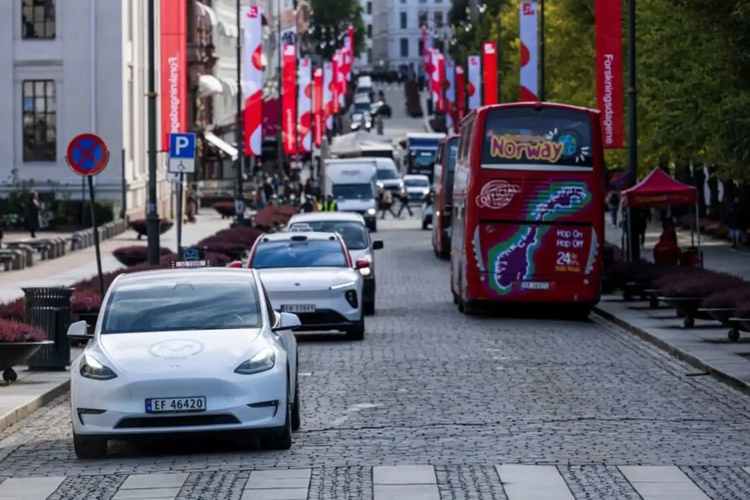 Tesla Model Y tai Na Uy truoc lo trinh bo mien VAT