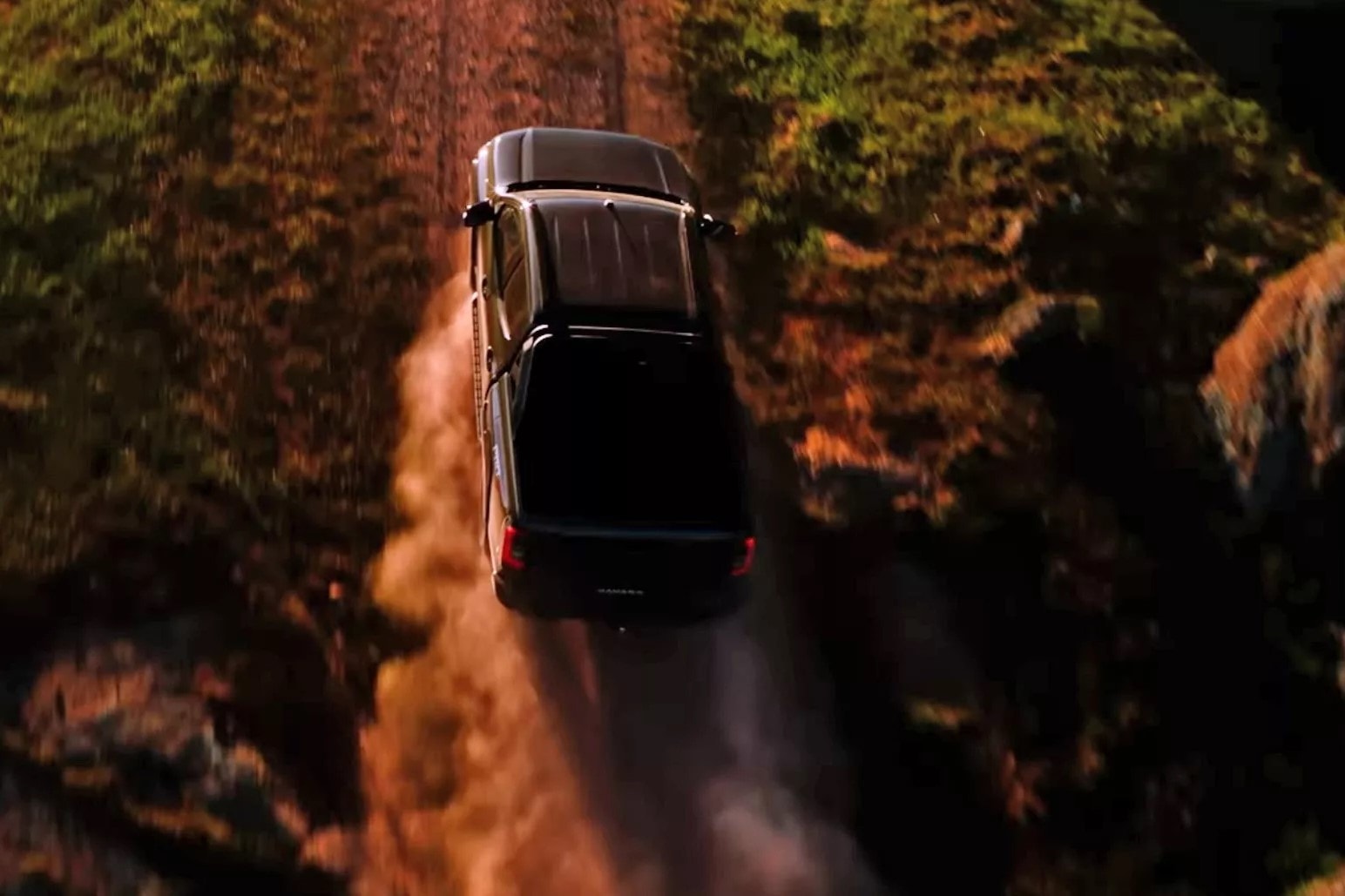 Nissan Navara thế hệ mới được phát triển trên nền tảng chung với Mitsubishi Triton. Ảnh: Nissan