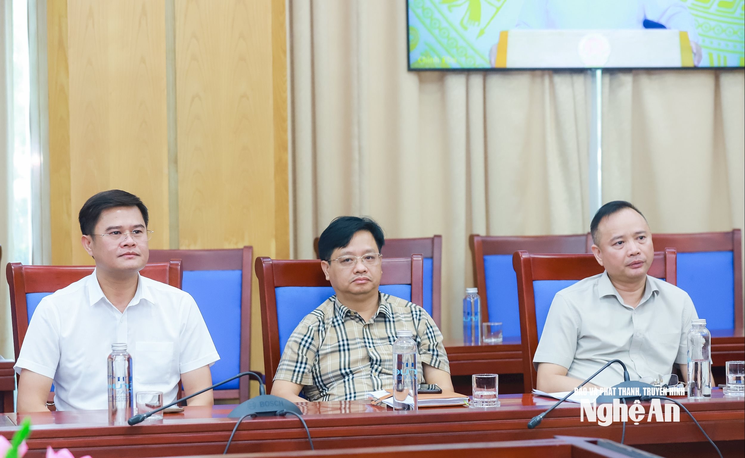 Các đại biểu dự hội nghị tại điểm cầu UBND tỉnh Nghệ An. Ảnh: Thành Duy