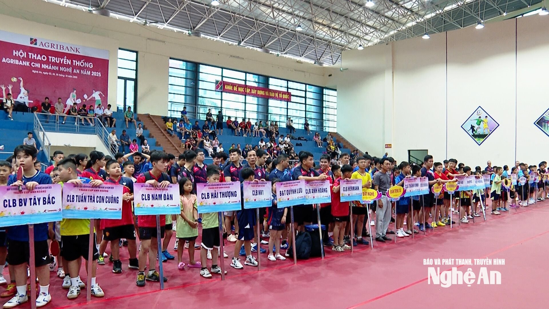 KHAI MAC BONG BAN (1)