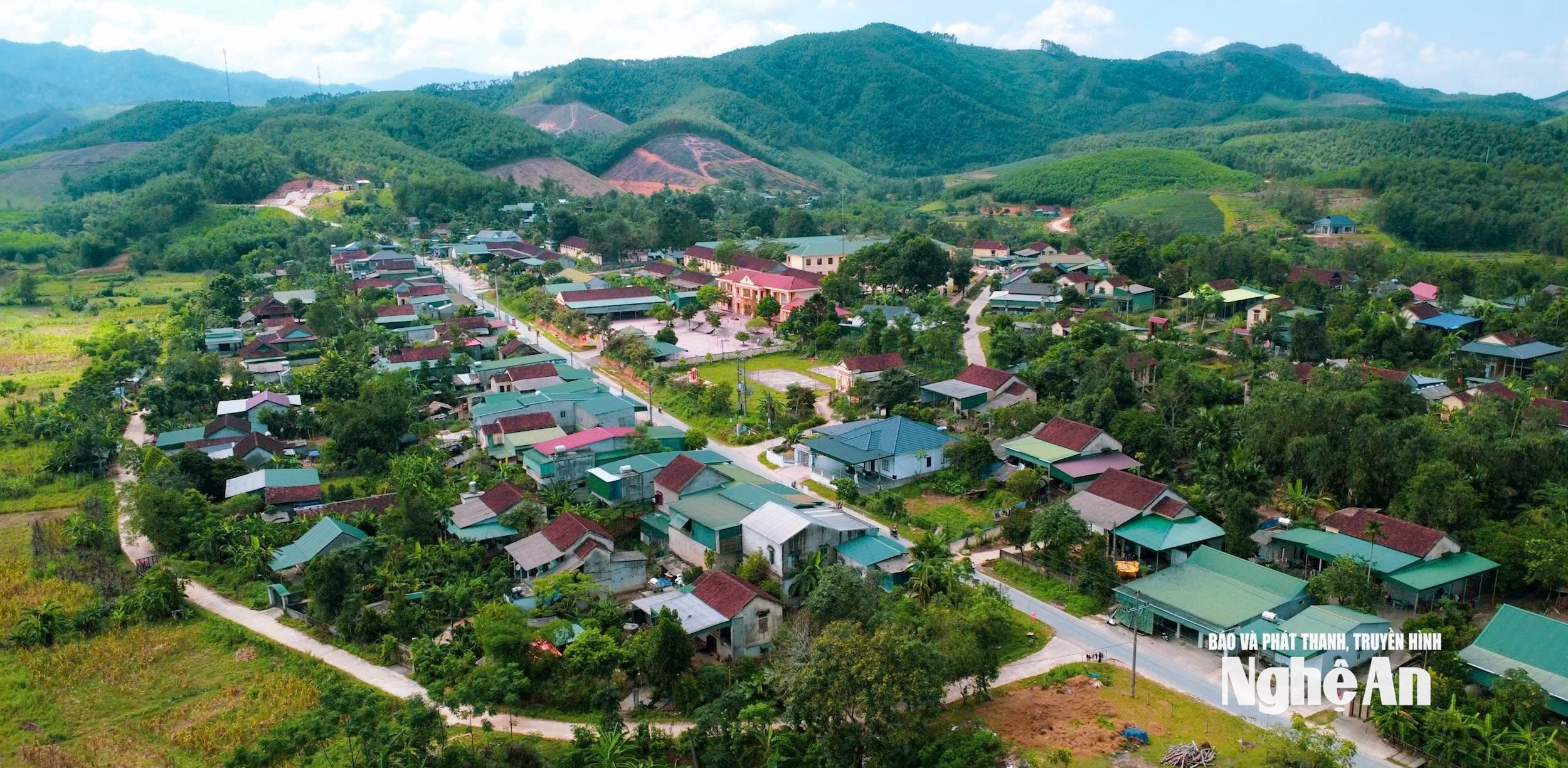 Khu vực trung tâm xã Sơn Lâm. Ảnh Vĩnh Hoàng