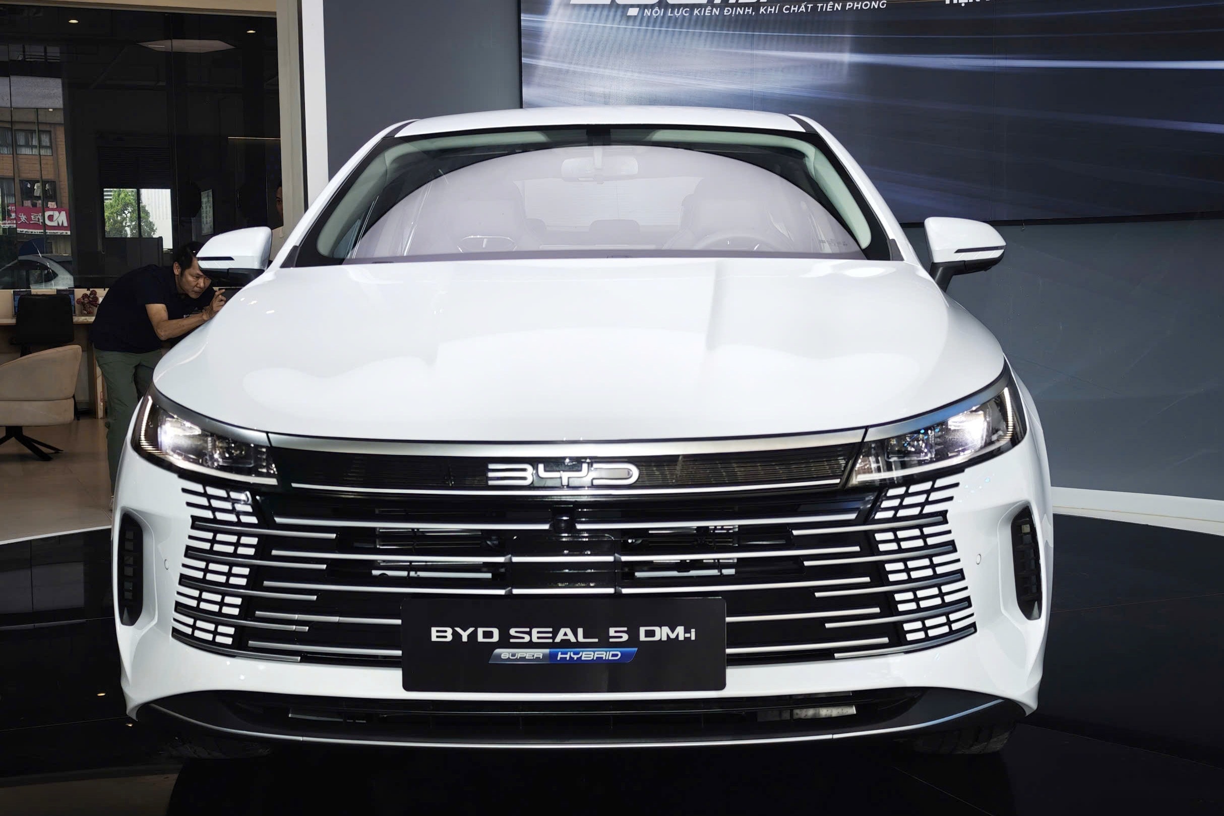 BYD Seal 5 PHEV anh 3