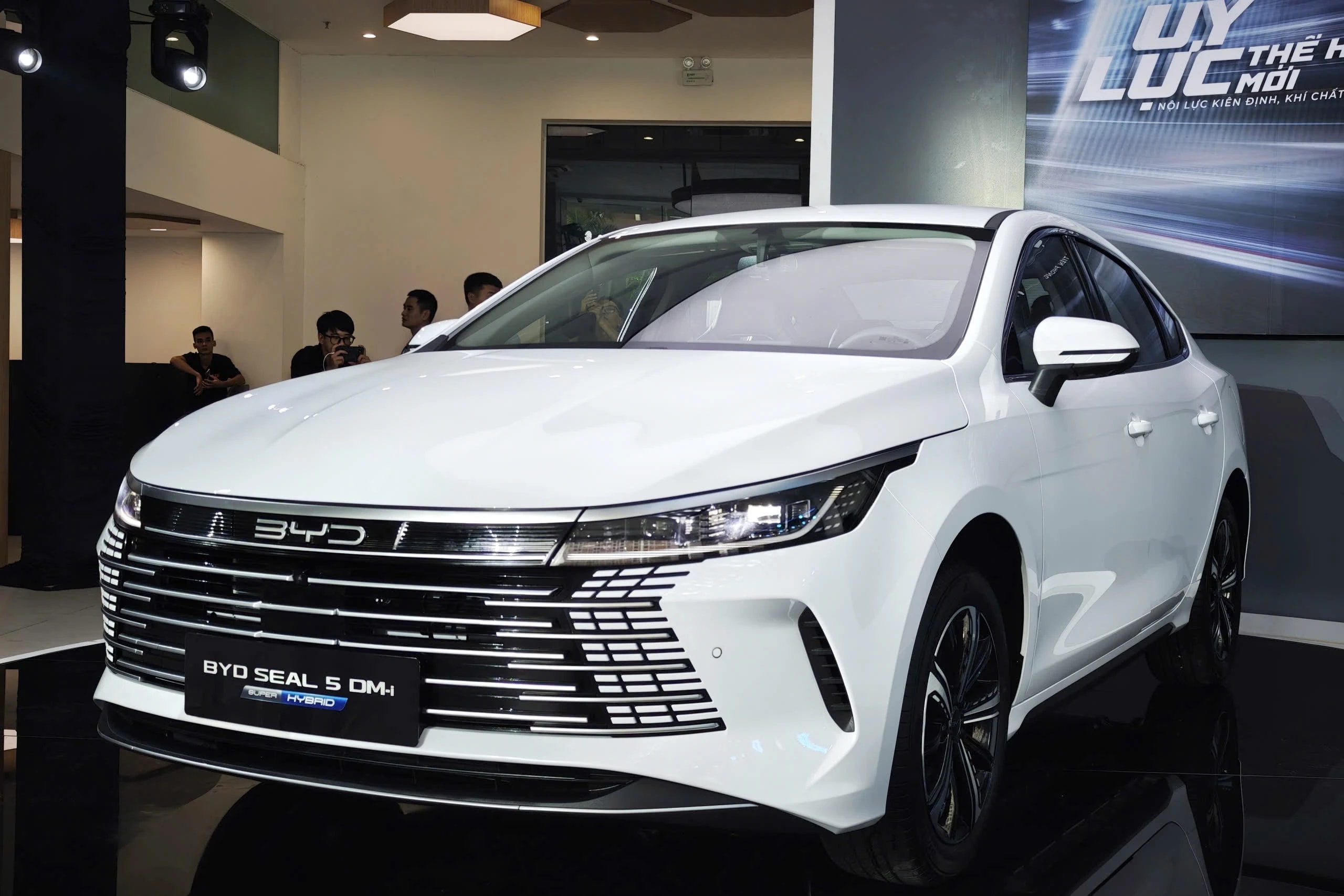 BYD Seal 5 PHEV anh 15