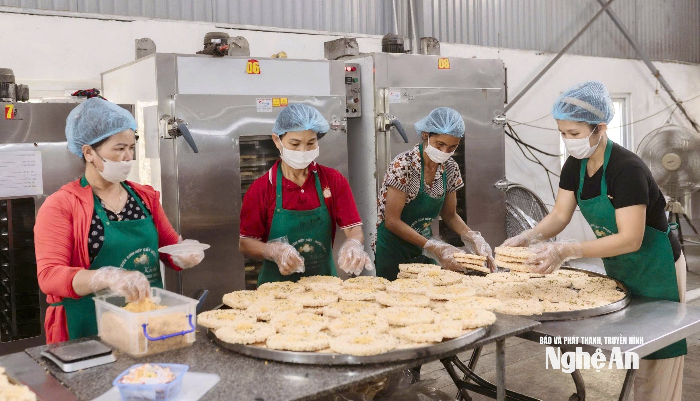 Các mô hình kinh tế của phụ nữ Nghệ An đã mạnh dạn ứng dụng các tiến bộ của khoa học kỹ thuật trong quá trình sản xuất. Ảnh Thanh Quỳnh