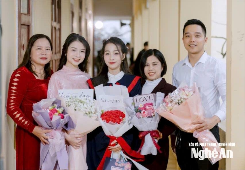 Chiến thắng bạo bệnh, nữ sinh Nghệ An trở thành sinh viên Sư phạm Toán tài năng