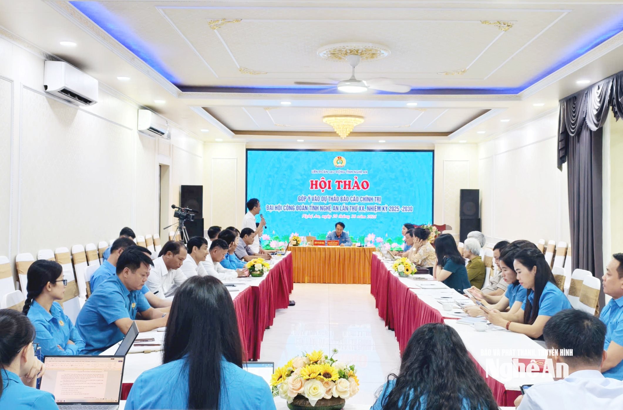 góp ý dự thảo báo cáo chính trị Ảnh Diệp Thanh00004