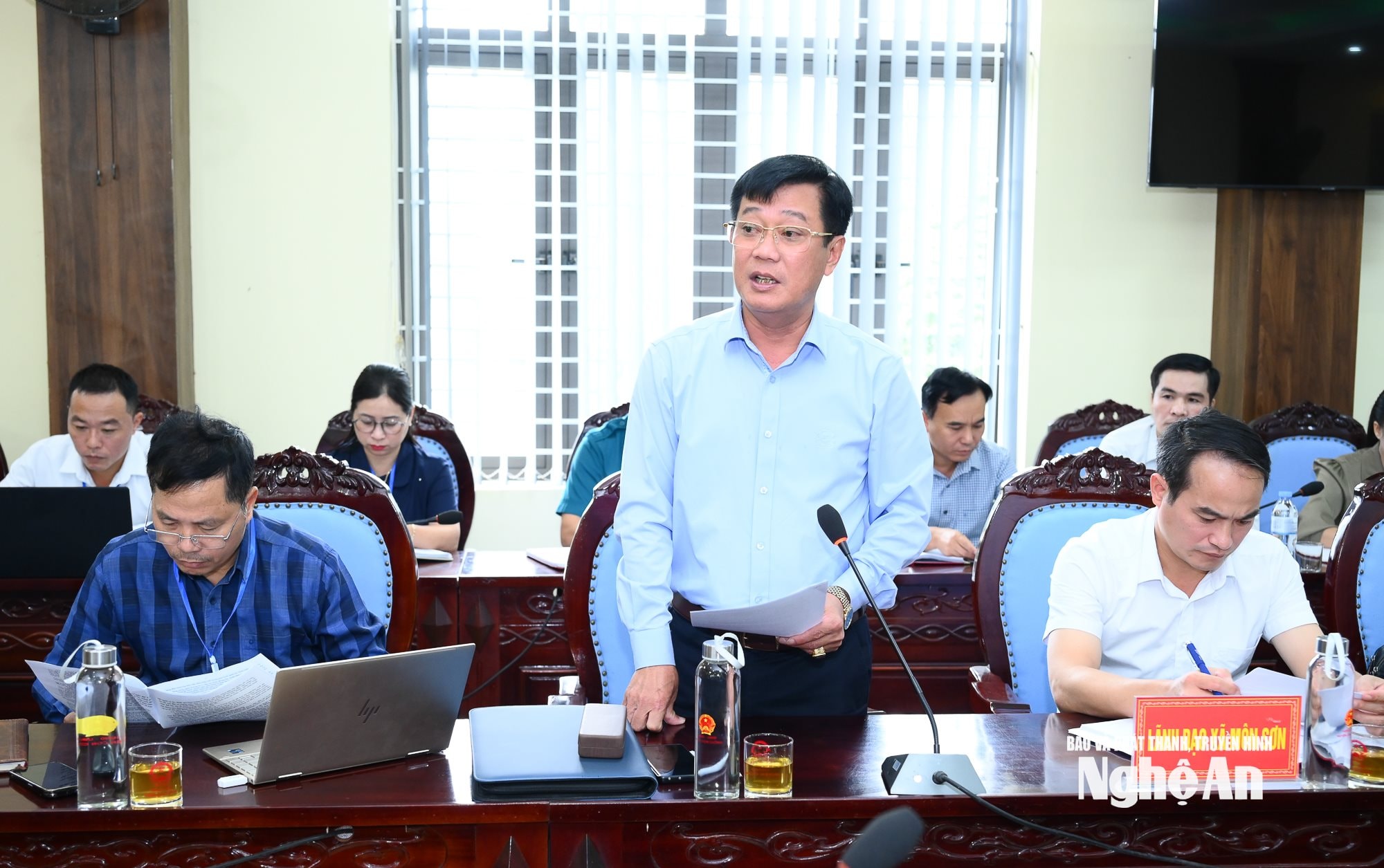 Phó Chủ tịch kiểm tra 2 cấp-1