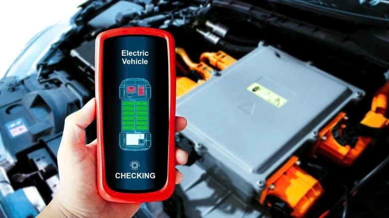 Lái thử và kiểm chứng tính năng hỗ trợ lái, phanh tái tạo và V2L nếu có