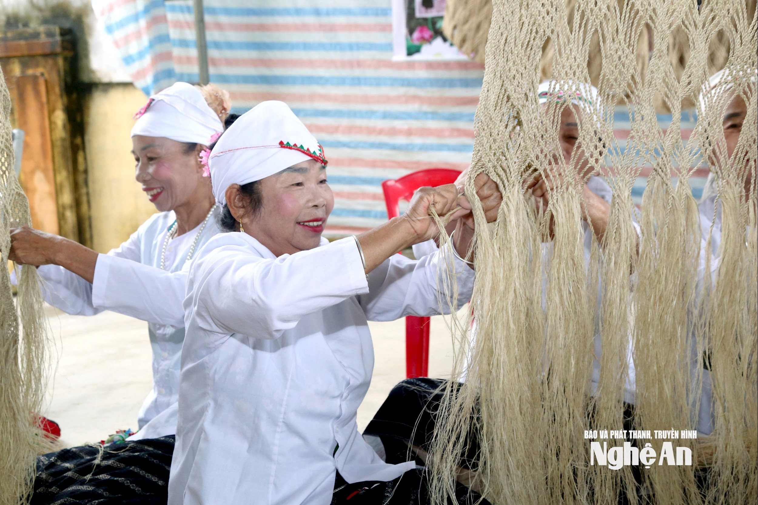 βραχιόλι με αγκάθια 2