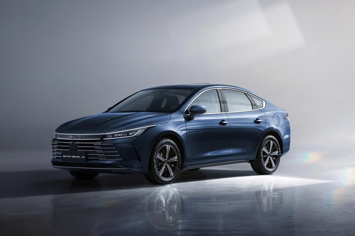 BYD Seal 5 PHEV dùng DM-i, sedan hạng C