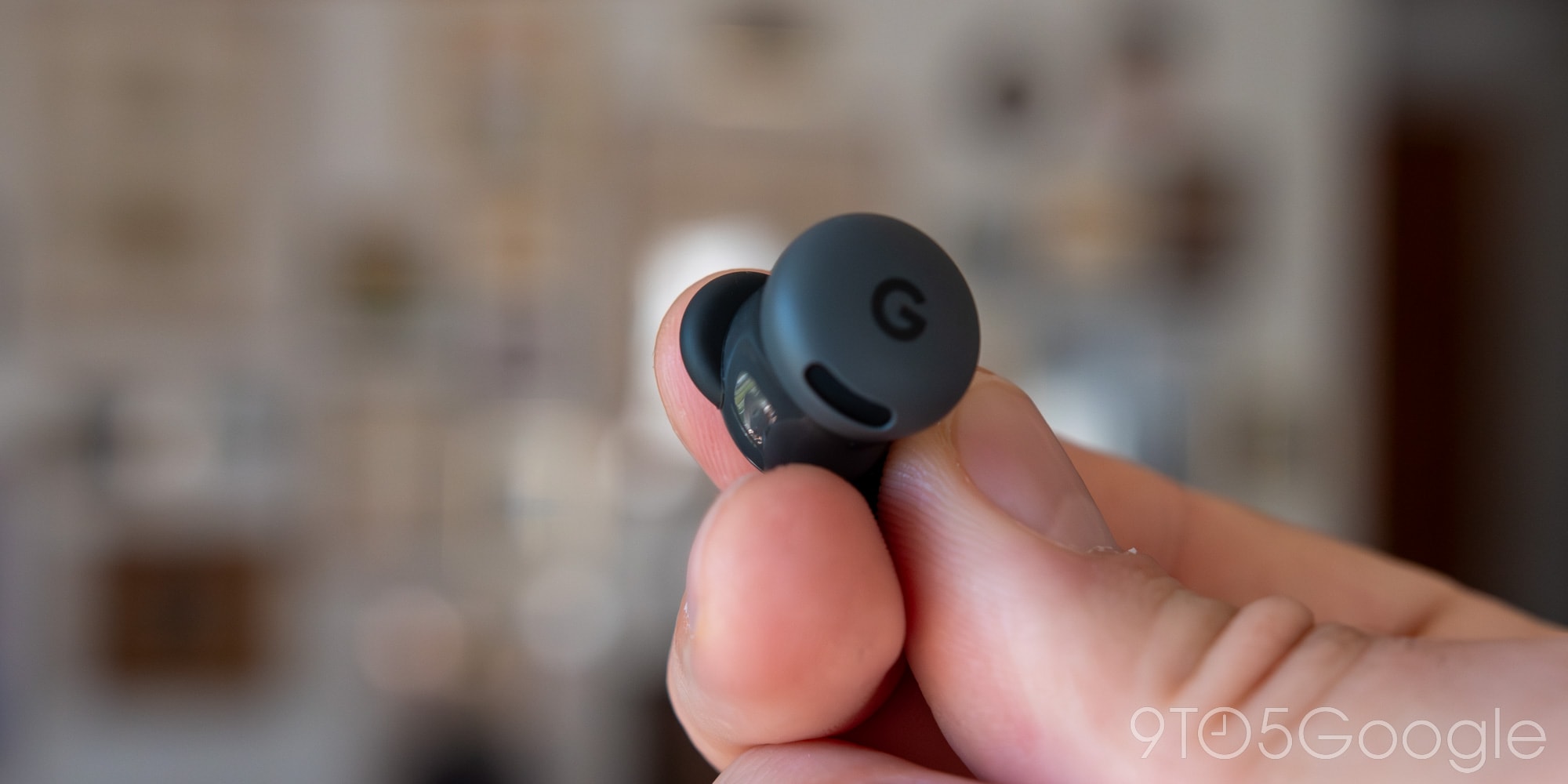 Cận cảnh Pixel Buds 2a với thiết kế không có thân stem