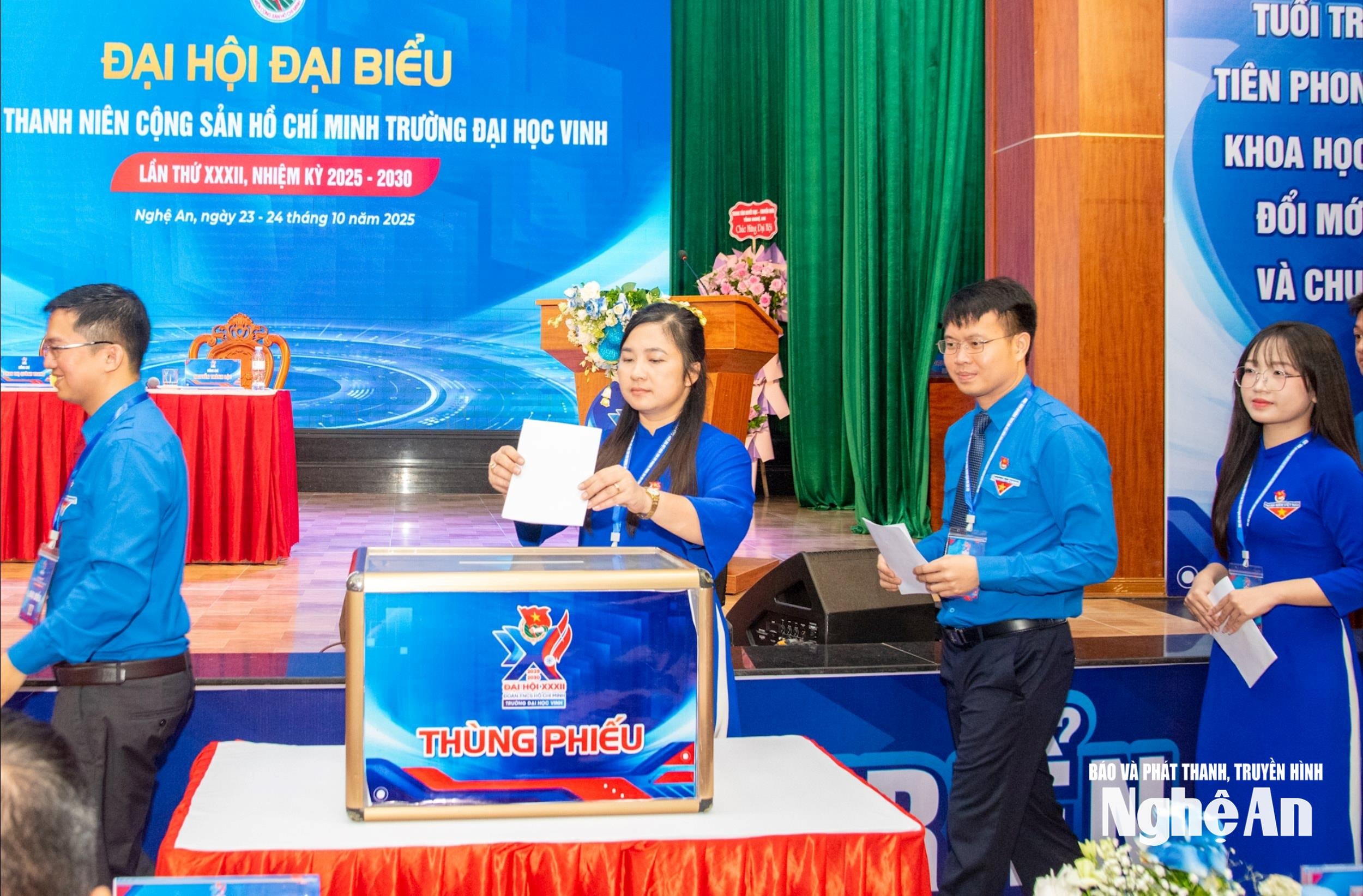bna_dai-hoi-dai-bieu-doan-tncs-truong-dai-hoc-vinh-1-fee5a3fbfa9627cfb96a578b8235eb1d.jpg