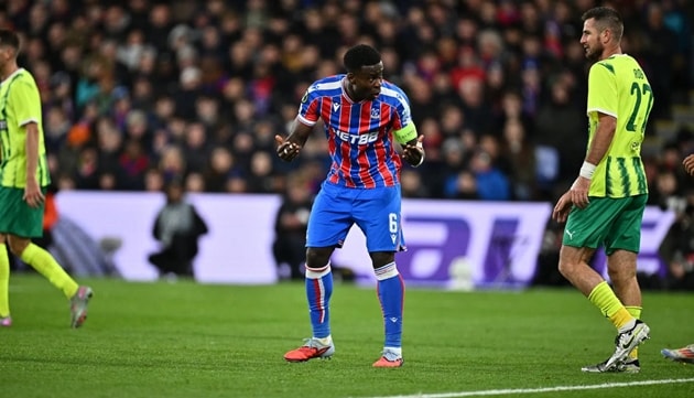 Marc Guehi muốn Crystal Palace rút kinh nghiệm sau trận thua Larnaca.