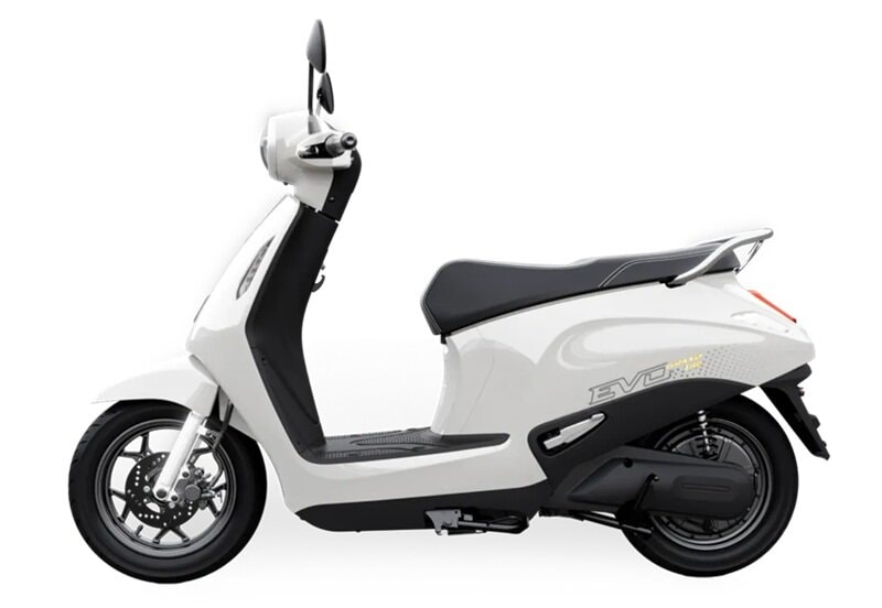 Pin LFP 1,2 kWh, tùy chọn pin 2,4 kWh, bảo hành 8 năm