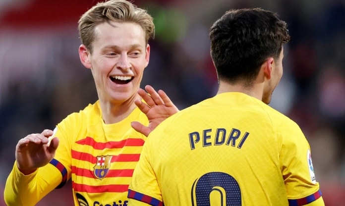 Barca lo sốt vó vì tiền vệ trụ cột bỏ tập