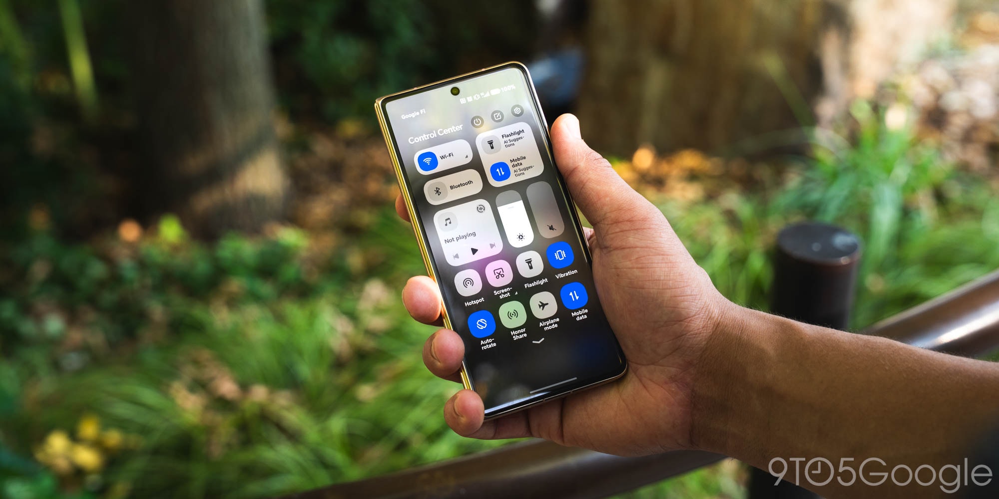 Bảng điều khiển và khu vực thông báo tách biệt trên MagicOS