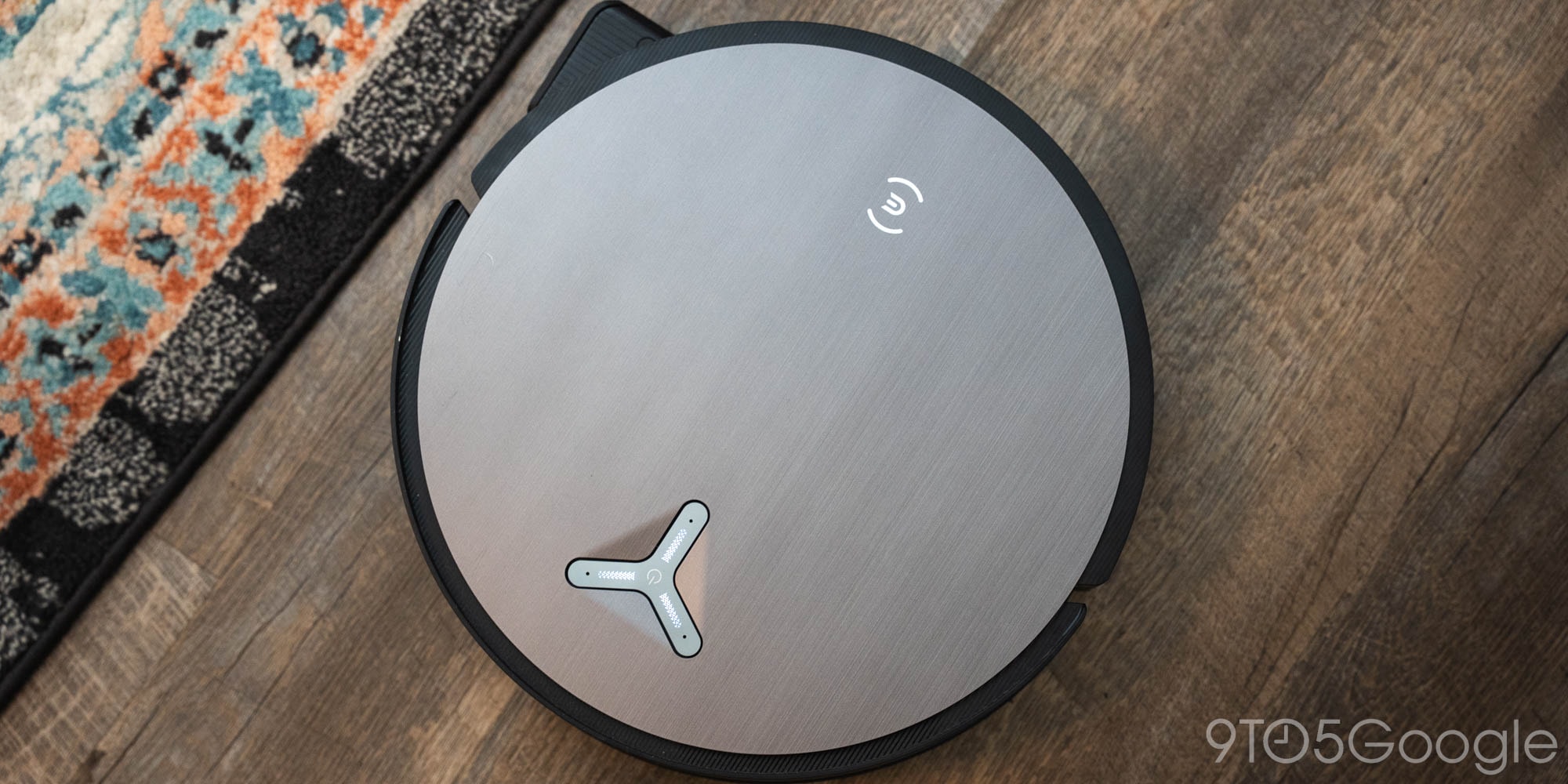 Cận cảnh con lăn và mép lau TrueEdge 3.0 của X11 Omnicyclone