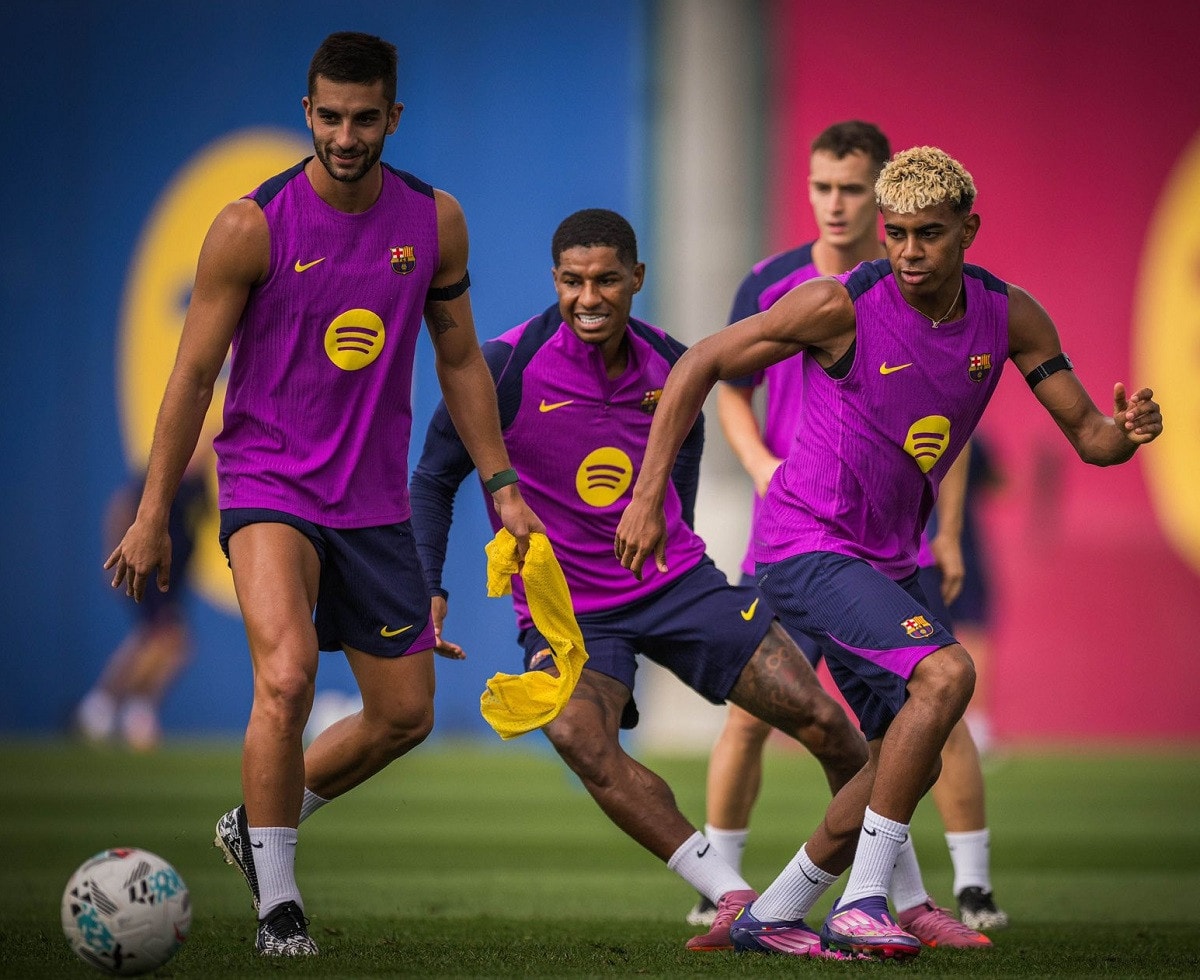 Hansi Flick chốt tam tấu Yamal - Rashford - Ferran