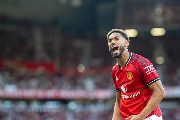 Matheus Cunha gây bất ngờ với thái độ chuyên nghiệp tại MU