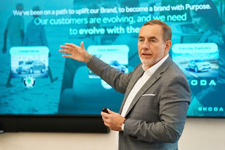 Ông Martin Jahn nói về cam kết dài hạn với xe điện