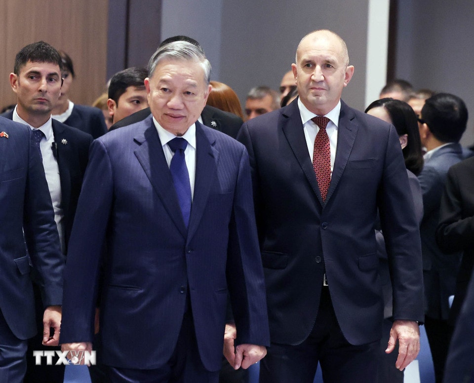 tong bi thu to lam va tong thong rumen radev du dien dan doanh nghiep viet nam bulgaria 8358131 1.jpg