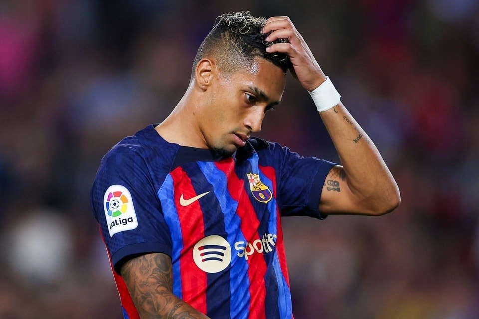 Barcelona nhận cú sốc lớn ngay trước thềm El Clasico khi Raphinha gần như chắc chắn vắng mặt vì tái phát chấn thương