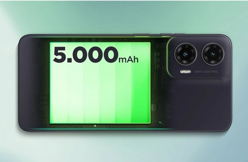 Viên pin dung lượng 5000 mAh bên trong Motorola G35 5G.