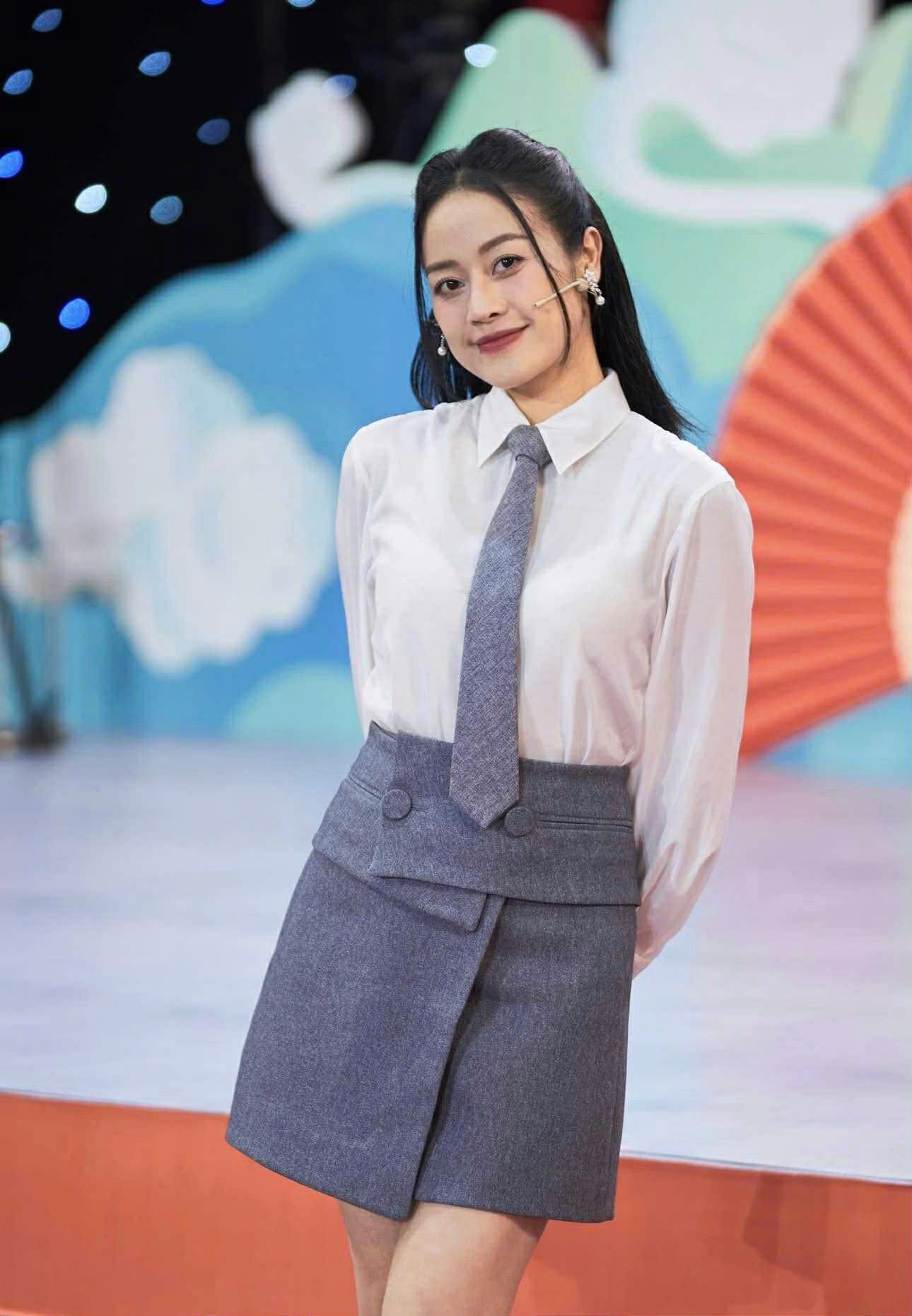 MC Phí Linh chia sẻ về vai trò mới tại Chung kết Đường lên đỉnh Olympia năm thứ 25.