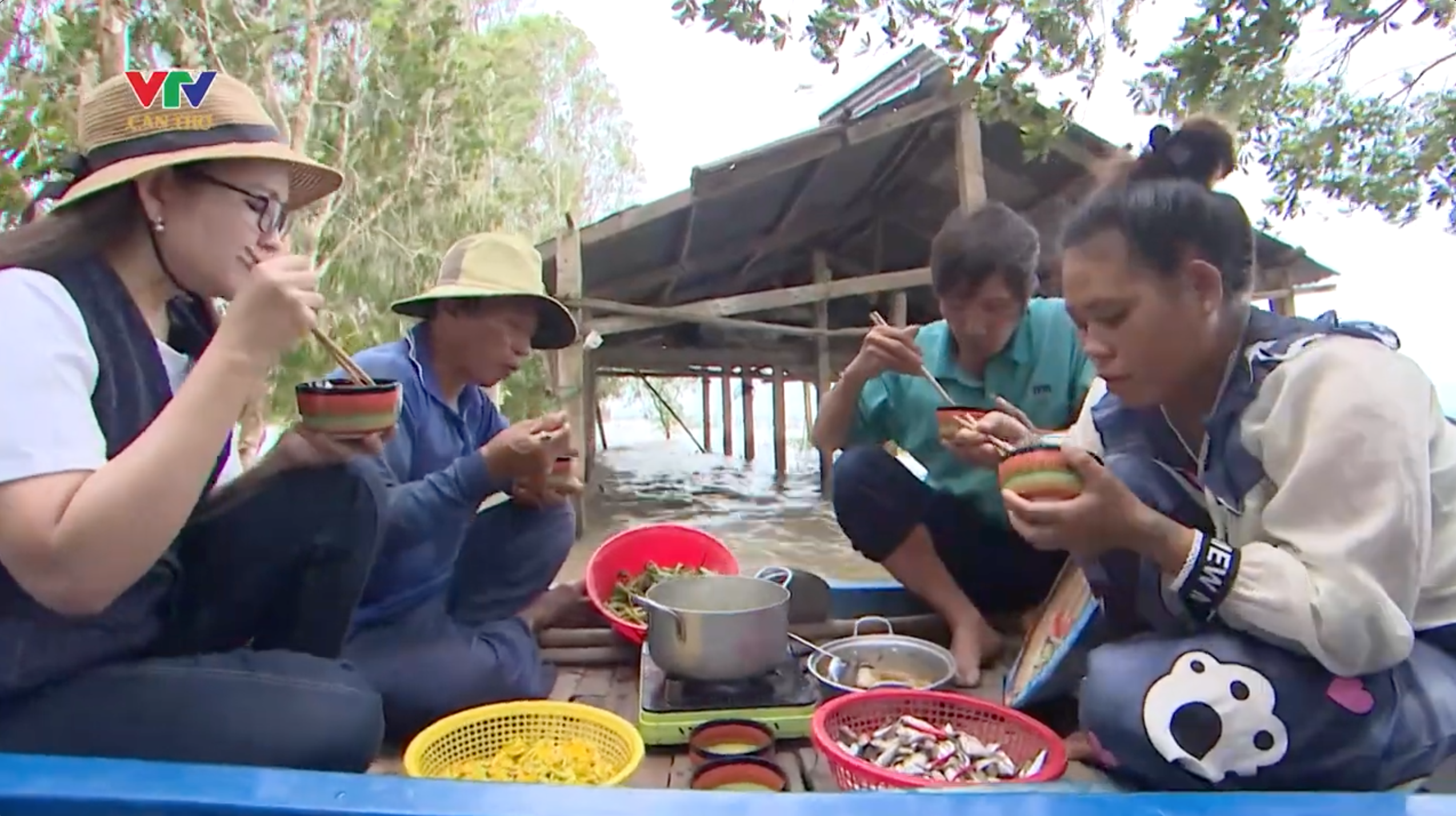 Hành trình ngược dòng nước của đoàn phim ký sự 